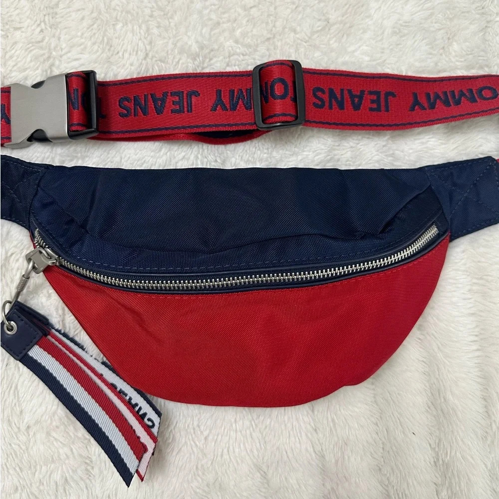 Tommy Hilfiger Logo Tape Bumbag